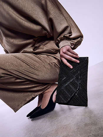 Τσάντα φάκελος με πέρλες και strass SQ1019.A300+2