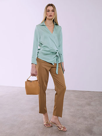 Τσάντα χειρός με μεταλλικές λεπτομέρειες SQ1019.A871+1 φωτογραφία