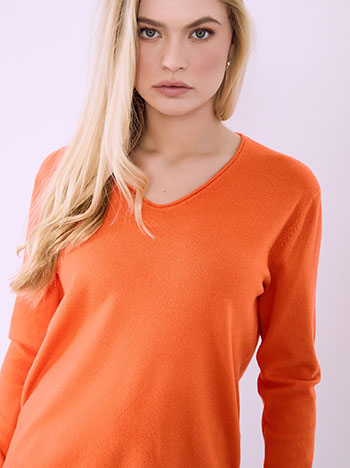 Πουλόβερ με γυριστή V λαιμόκοψη SQ1738.4821+11