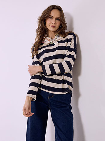 Μπλούζα ριγέ με αποσπώμενο μαντήλι SQ7570.4088+4