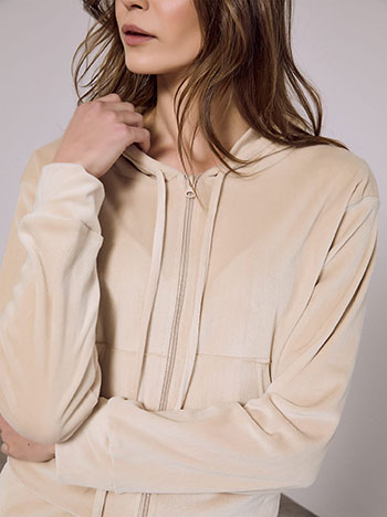 Σετ βελούδινο με ζακέτα και παντελόνι SQ7591.0240+4 φωτογραφία