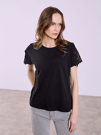 Μπλούζα με strass στο μανίκι SQ7616.4990+1