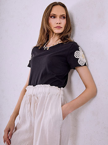 T-shirt με κροσέ λουλούδια SQ7642.4017+4