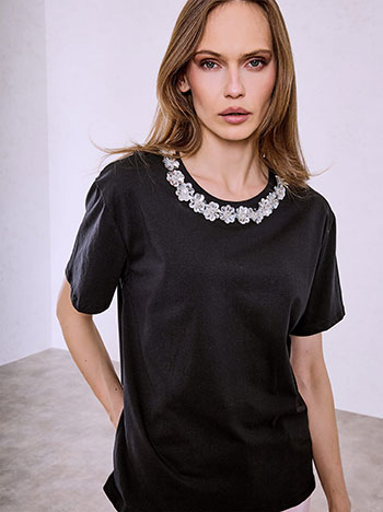 T-shirt με ανάγλυφα λουλούδια SQ7642.4186+2