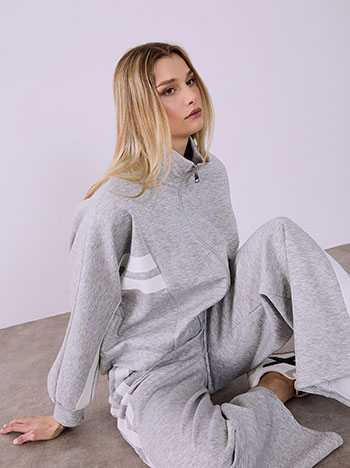 Σετ φόρμας με ρίγες SQ7880.0593+1 φωτογραφία