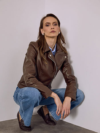 Μπουφάν δερματίνης με γιακά SQ7982.6122+2