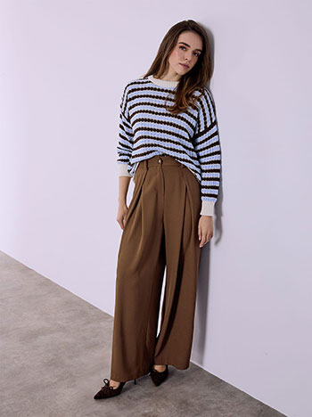 Παντελόνα μονόχρωμη με πιέτες SQ8011.1555+2