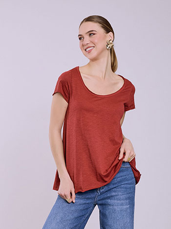 T-shirt με καμπύλη στο τελείωμα SQ9489.4163+3