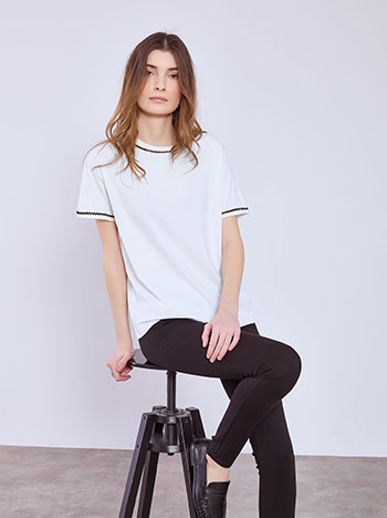 T-shirt με κεντητές λεπτομέρειες SQ9844.4133+1