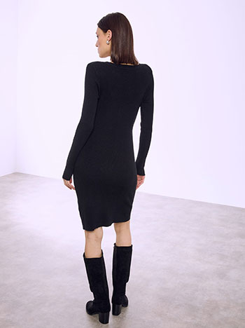 Φόρεμα μίνι ριπ μονόχρωμο SQ9844.8012+1 φωτογραφία