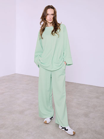 Σετ φόρμας σε άνετη γραμμή SQ9864.0937+4