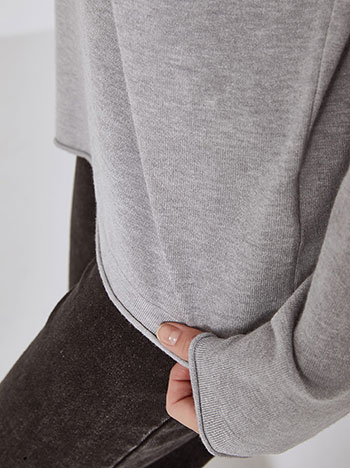 Πουλόβερ με αφινίριστες λεπτομέρειες WR7612.4320+2 φωτογραφία