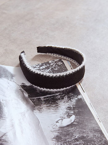 Στέκα μαλλιών με κέντημα WT1018.A366+1