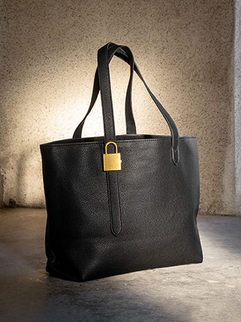 Τσάντα ώμου με διακοσμητικό λουκέτο WT1019.A203+1