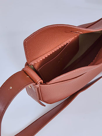 Τσάντα χιαστί με διακοσμητική σούρα WT1019.A208+1 φωτογραφία