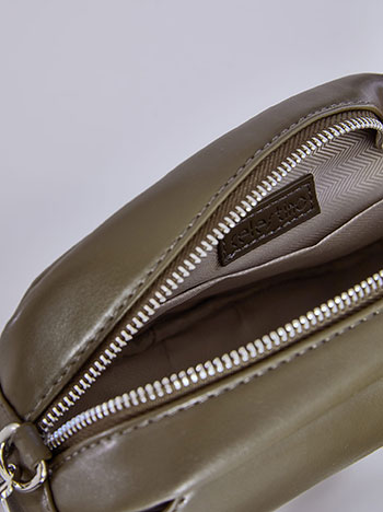 Τσαντάκι δερματίνης με εξωτερική τσέπη WT1019.A816+3 φωτογραφία