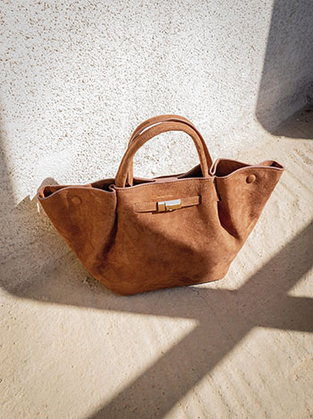 Τσάντα χειρός με σουέντ όψη και αγκράφα WT1019.A820+3