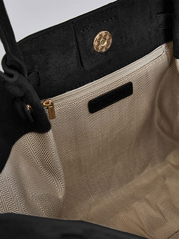 Τσάντα χειρός με σουέντ όψη και αγκράφα WT1019.A820+2 φωτογραφία