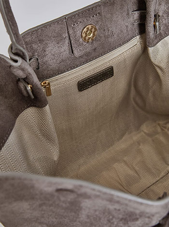 Τσάντα χειρός με σουέντ όψη και αγκράφα WT1019.A820+1 φωτογραφία