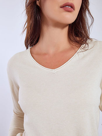 Πουλόβερ με ριπ λεπτομέρειες WT1042.4380+10 φωτογραφία