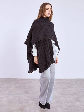 Κάπα με μεταλλιζέ λεπτομέρειες με μαλλί WT673.9906+1 φωτογραφία