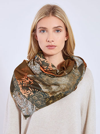 Εσάρπα με σχέδια WT673.A049+4