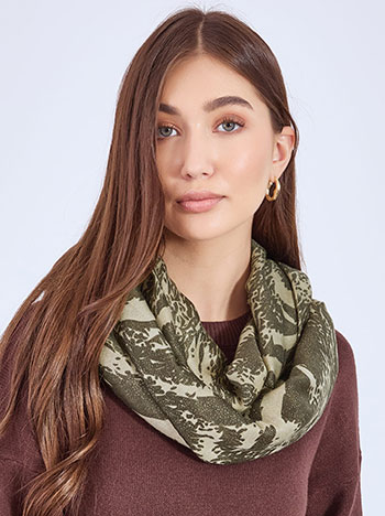 Εσάρπα εμπριμέ με glitter WT673.A604+4