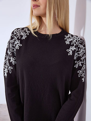 Πουλόβερ με κέντημα στους ώμους WT7572.4612+1