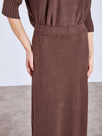 Φούστα πλεκτή με ανοίγματα στο πλάι WT7587.2260+2 φωτογραφία