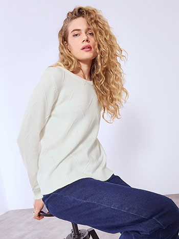 Πουλόβερ με ανάγλυφες λεπτομέρειες WT7616.4296+2