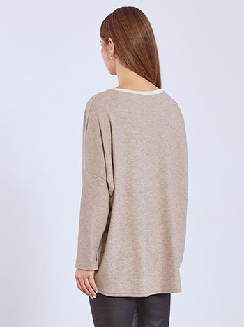 Μπλούζα ασύμμετρη με μεταλλιζέ λαιμόκοψη WT7639.4713+3 φωτογραφία