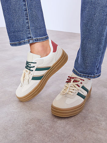 Αθλητικά παπούτσια με ρίγες στο πλάι WT7741.A159+3