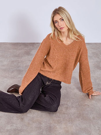 Πουλόβερ χνουδωτό με V λαιμόκοψη WT7910.4112+3