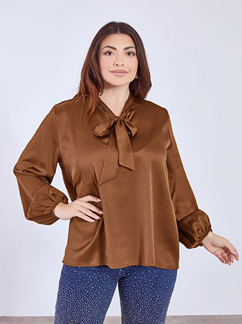 Μπλούζα σατέν με δέσιμο WT8011.4863+2 φωτογραφία