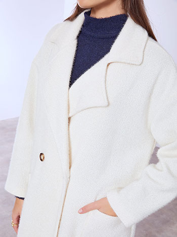 Παλτό χνουδωτό μονόχρωμο WT8011.7080+1 φωτογραφία