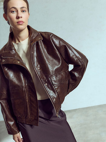Μπουφάν δερματίνης oversized WU7611.6033+2